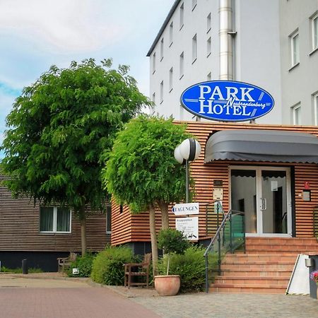 Parkhotel Neubrandenburg Eksteriør billede
