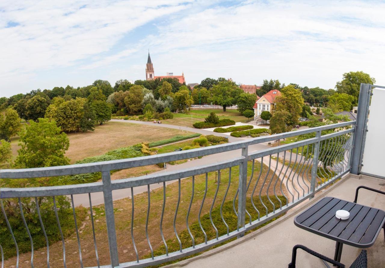 Parkhotel Neubrandenburg Eksteriør billede