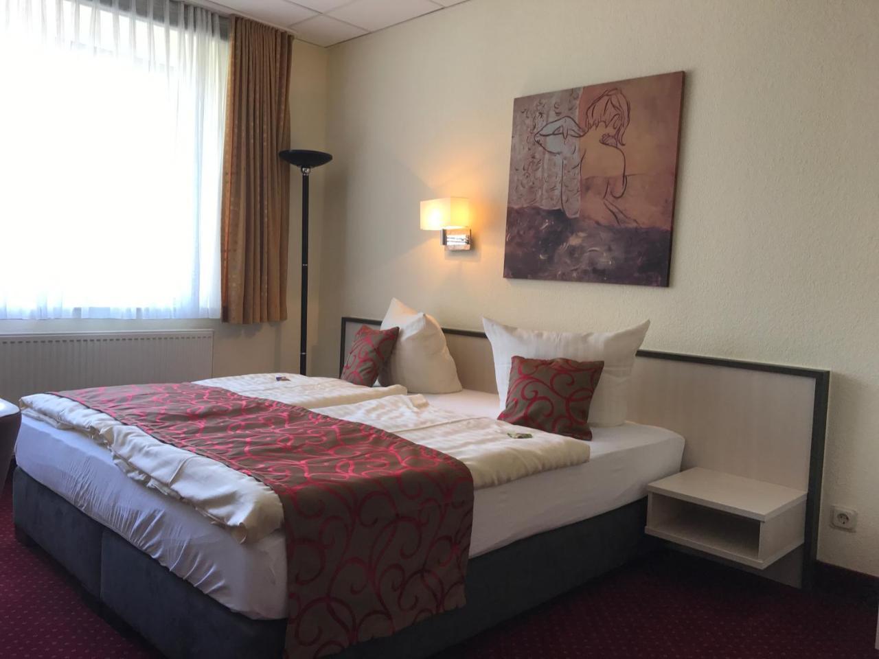 Parkhotel Neubrandenburg Eksteriør billede