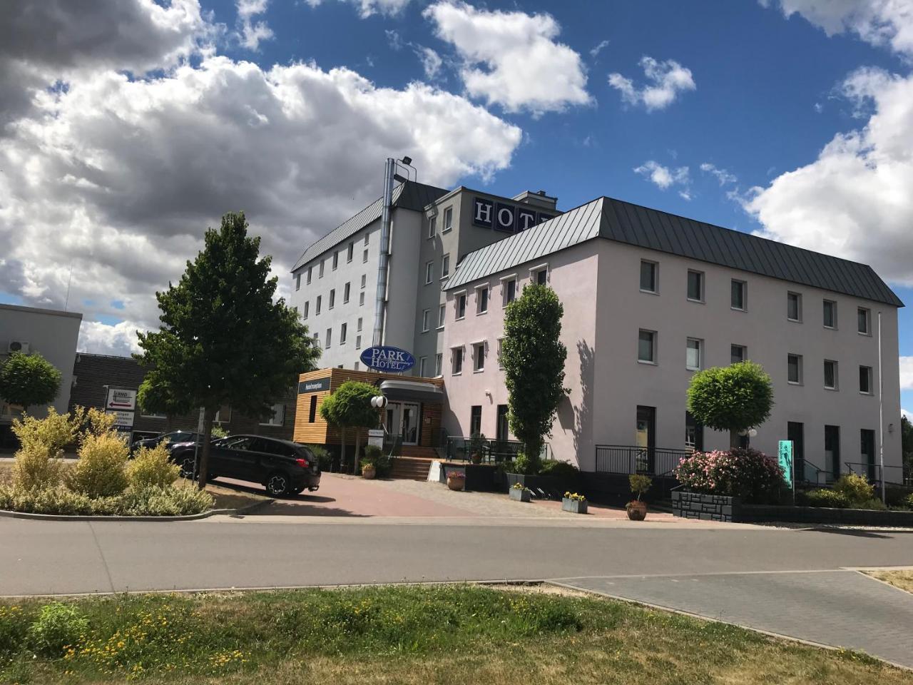 Parkhotel Neubrandenburg Eksteriør billede